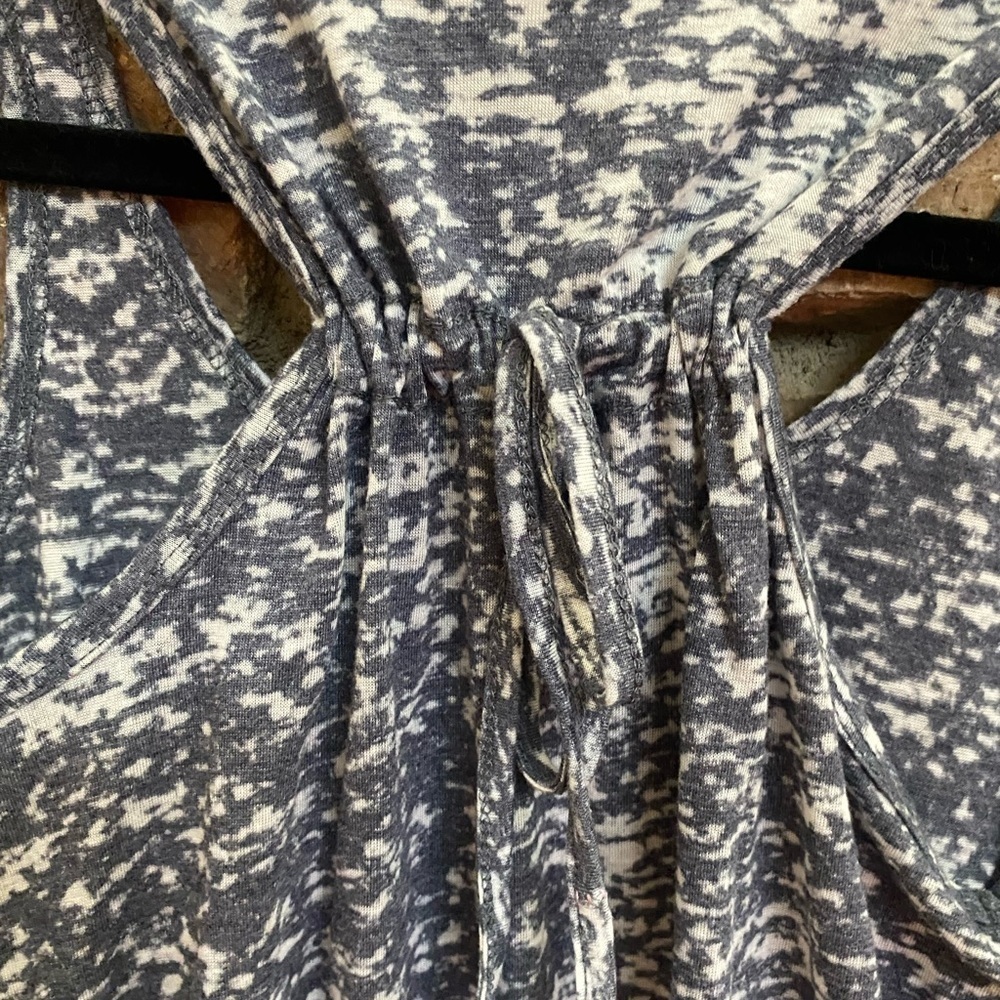 J. America grey and white University of Arizona Wildcats razorback tank top. M - Picture 6 of 8
